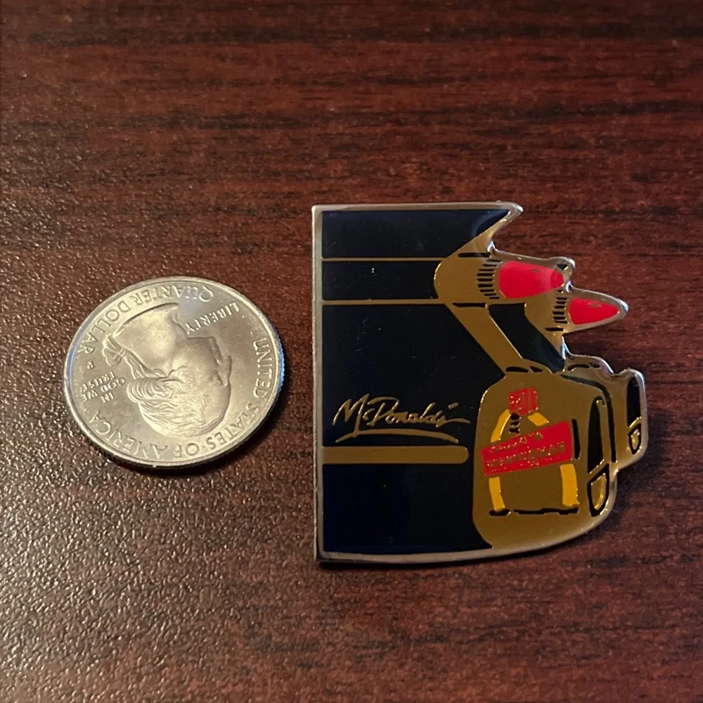 Vintage McDonald’s Classic Car‎ Employee Lapel Pin